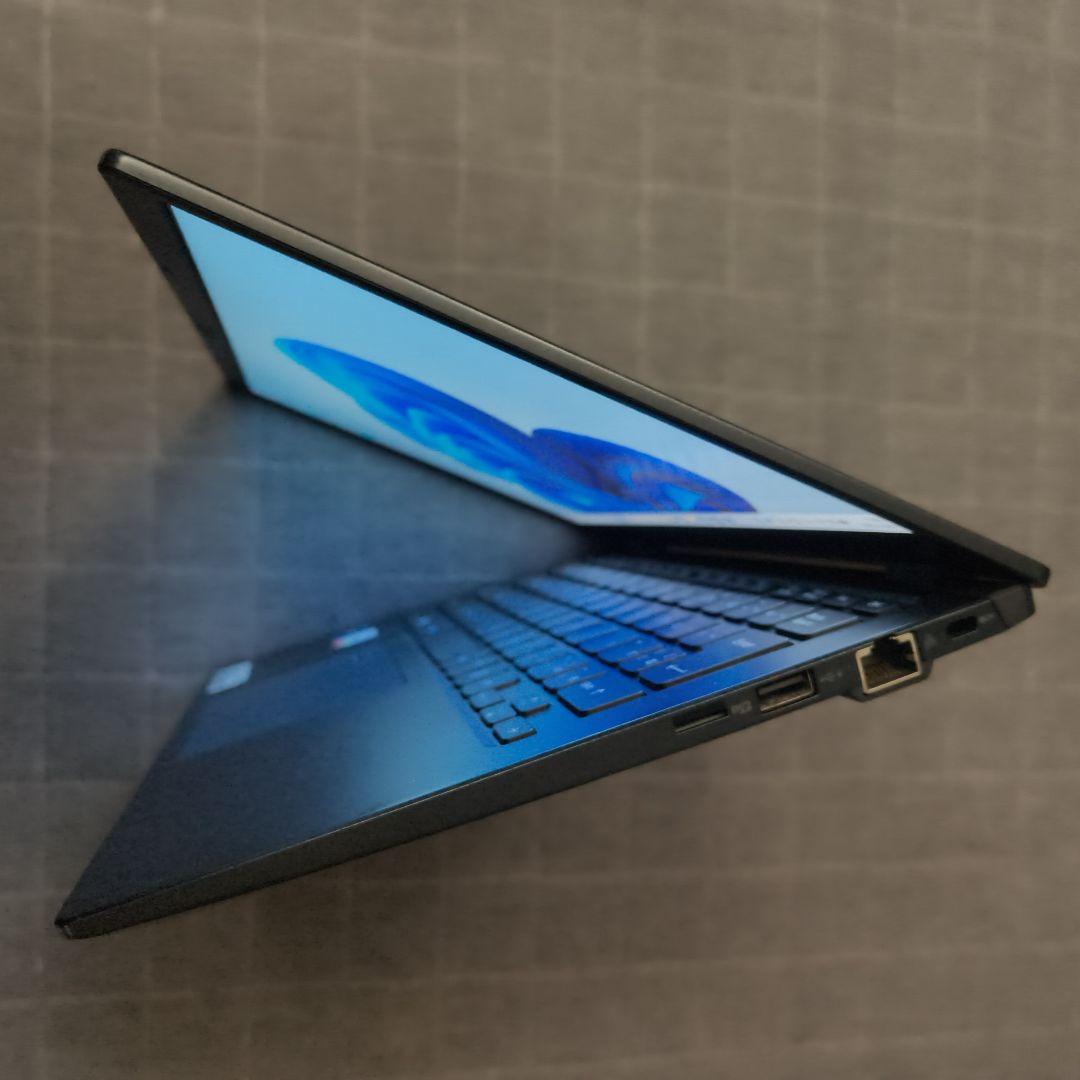 美品 爆速 Dynabook 超軽量 11世代i5 24GB SSD 512GB