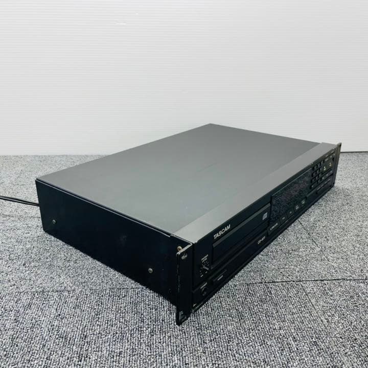 TASCAM タスカム　CDプレーヤー　CD-401 業務用CDプレーヤー