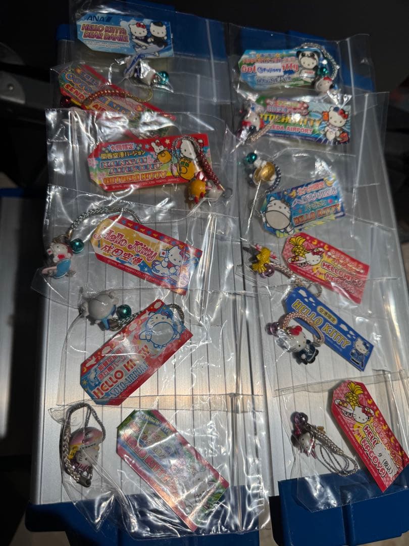 ハローキティ キーホルダー /根付　レア貴重品 ご当地/入手困難　廃盤　143個
