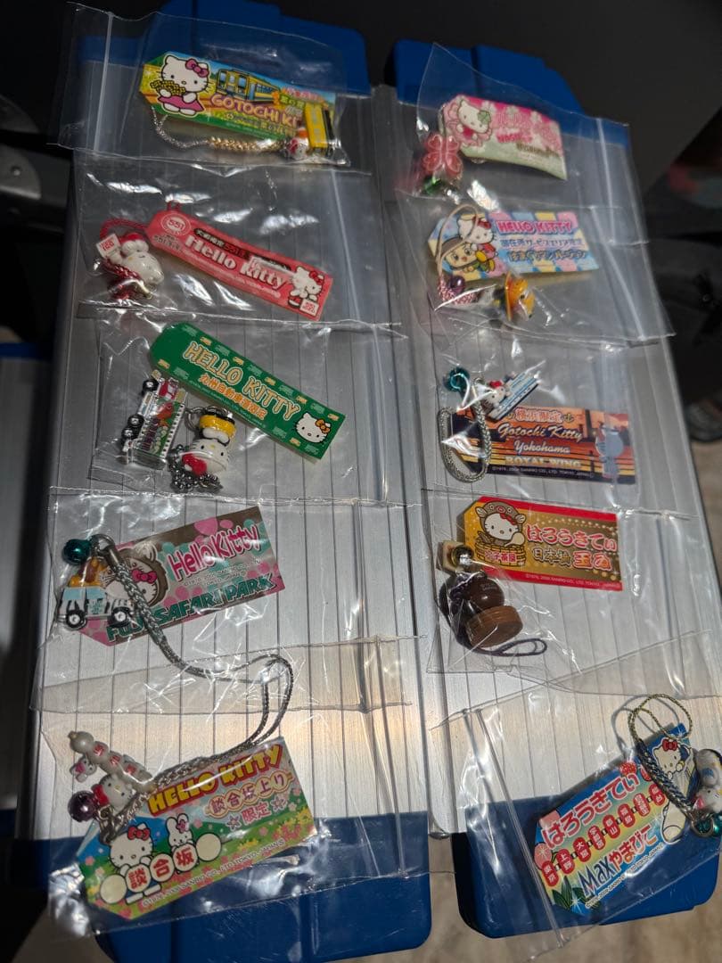 ハローキティ キーホルダー /根付　レア貴重品 ご当地/入手困難　廃盤　143個