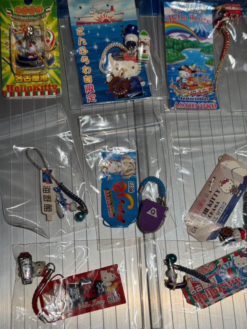 ハローキティ キーホルダー /根付　レア貴重品 ご当地/入手困難　廃盤　143個