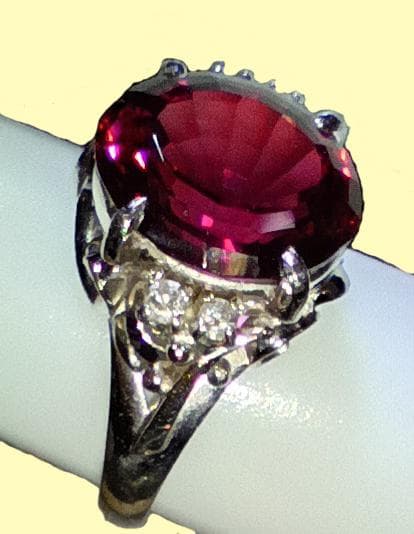 ロードライトガーネット