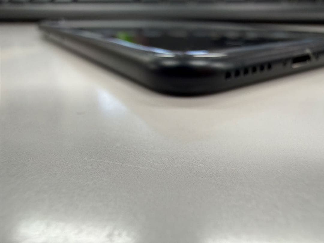 Apple iPhone SE 第2世代 本体 ブラックSIMフリー 状態良