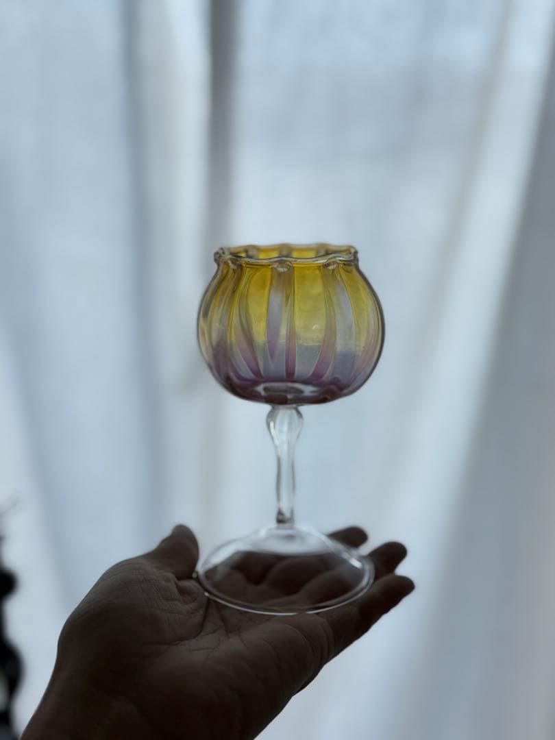 紫と黄色グラデーションガラスカップ　　　　キャンドル入れ　フラワーアレンジメント