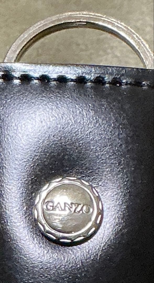 ガンゾ　キーケース