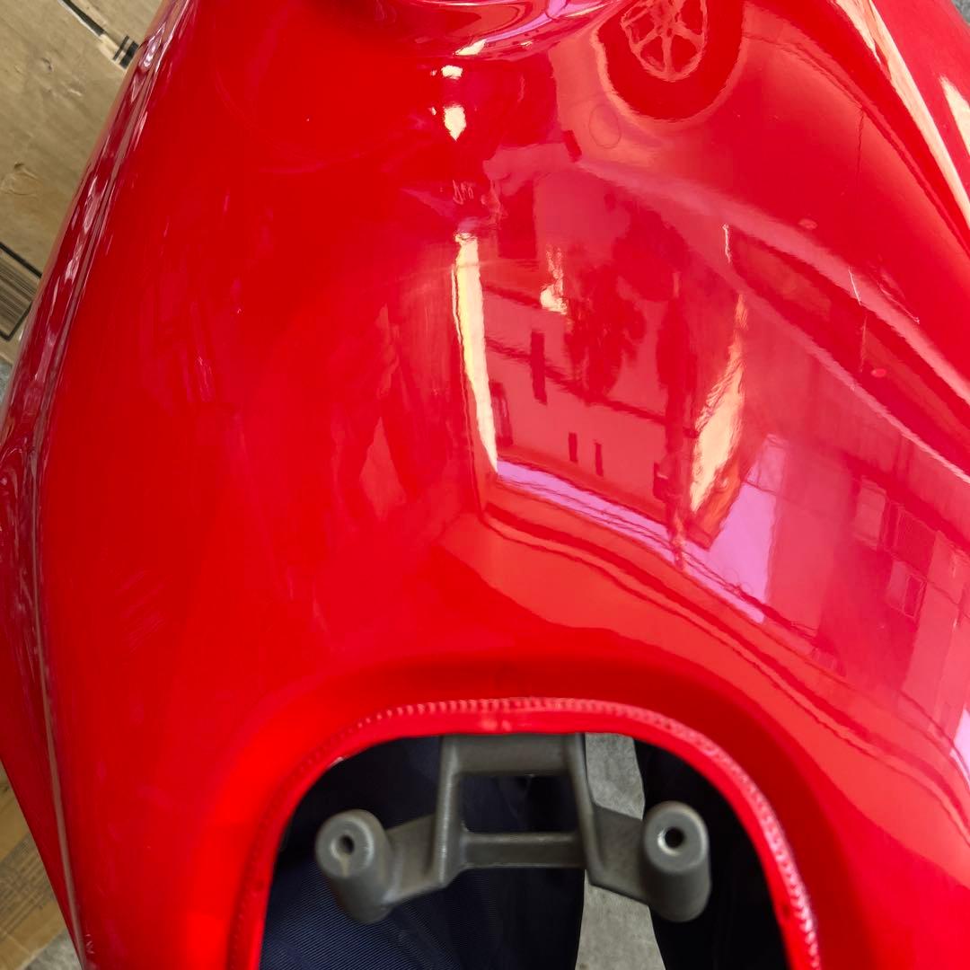 k*y様 ドゥカティ ST2 ガソリンタンク