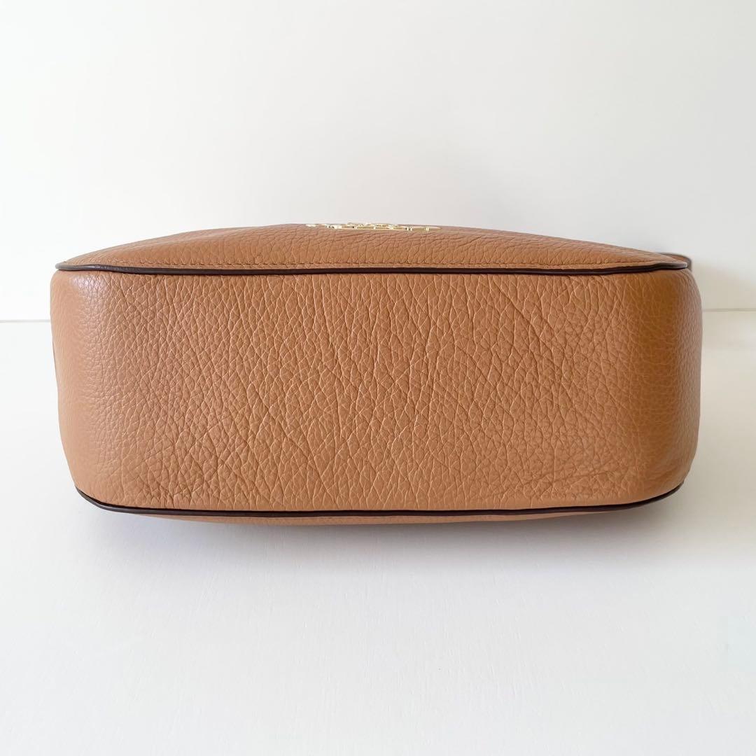 【新品】COACH ワンショルダーバッグ ホーボー ソフトレザー 肩掛け可能