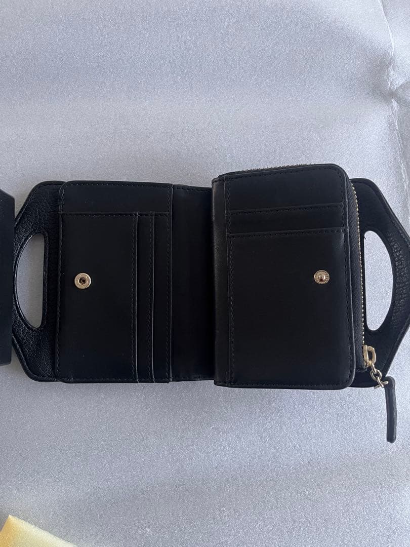 MARY QUANT マリークワント ハンドル付 二つ折り財布 ブラック