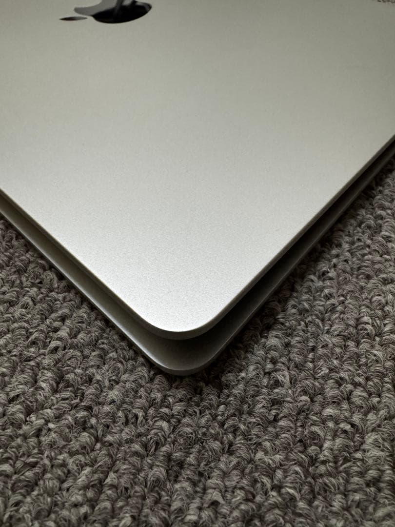 [超美品・箱無し]2022 MacBook Air M2 13インチ