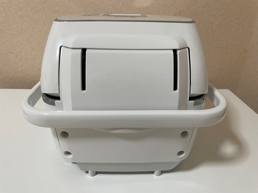 【中古】象印ZOJIRUSHI 圧力IH炊飯ジャー南部鉄器極め炊きNW-AT10