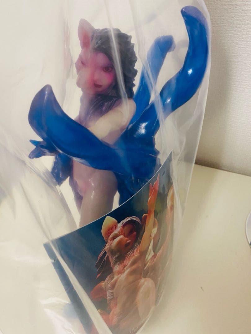 未開封新品　ヒカリトイズ 真説・物ノ怪少女 九尾　ぶる