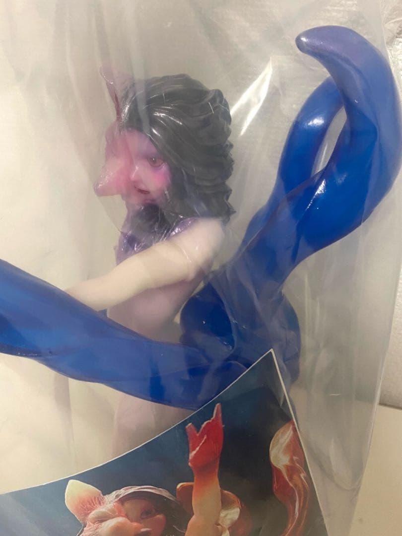 未開封新品　ヒカリトイズ 真説・物ノ怪少女 九尾　ぶる