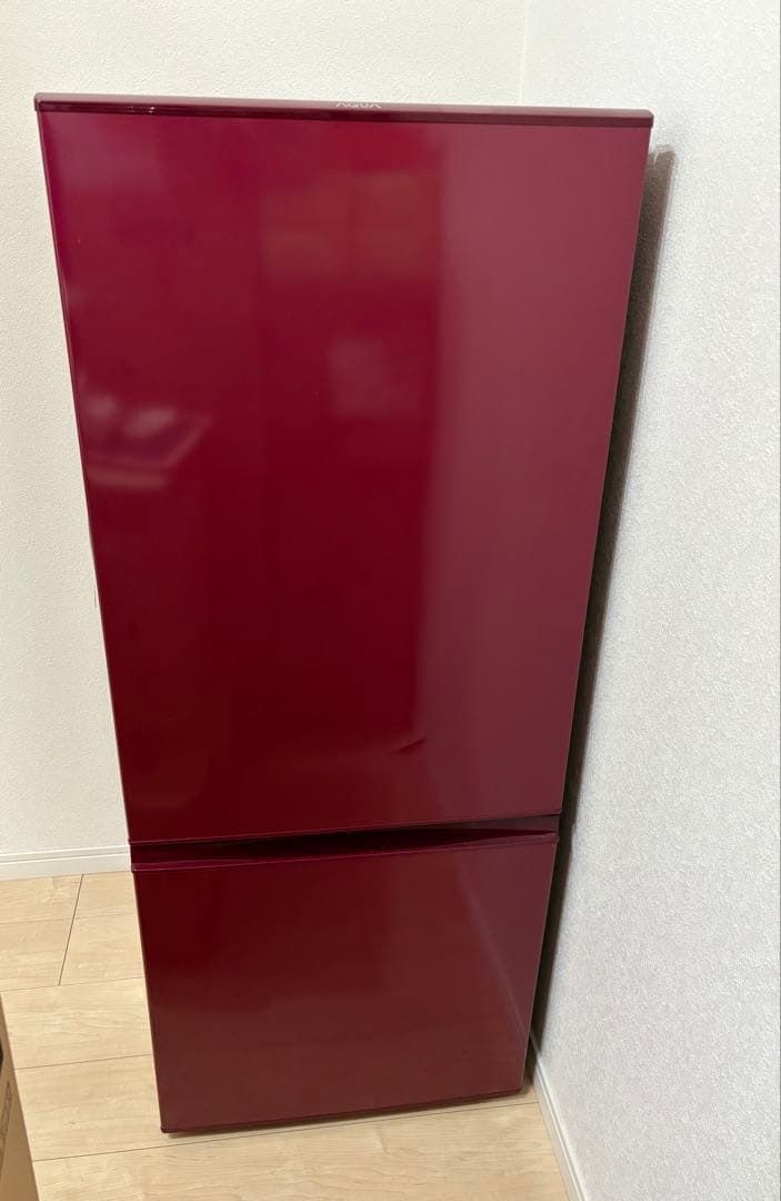 AQUA 冷蔵庫184リットル 2018年製 レッド　AQR-18G ※右開き