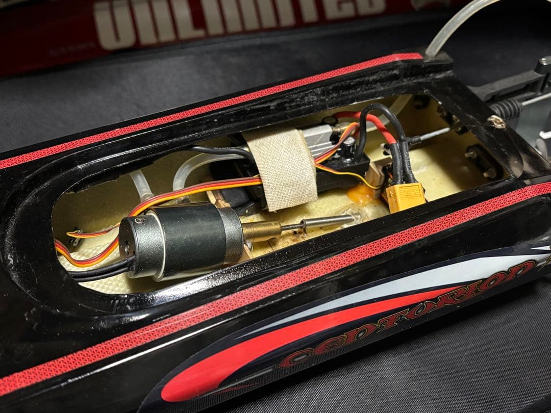 TURNIGY ラジコンボート　カタマラン　ブラシレス