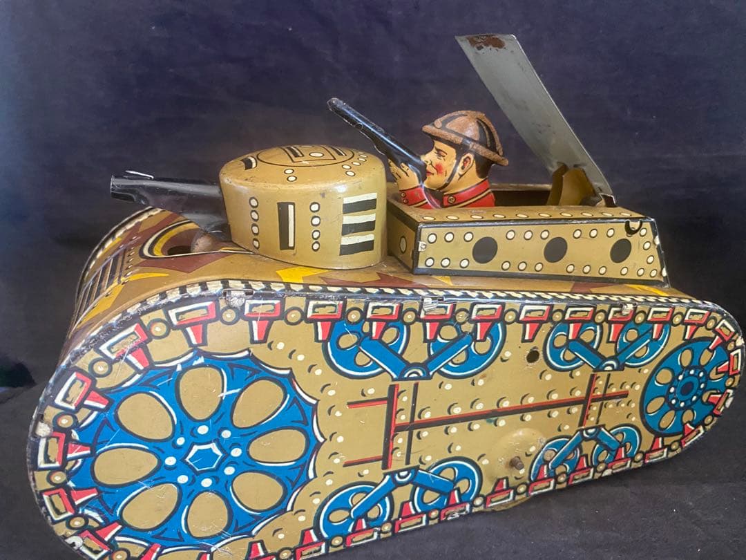 ⭐️ 希少品！ Marx toys 製 ゼンマイ式ブリキ戦車です。