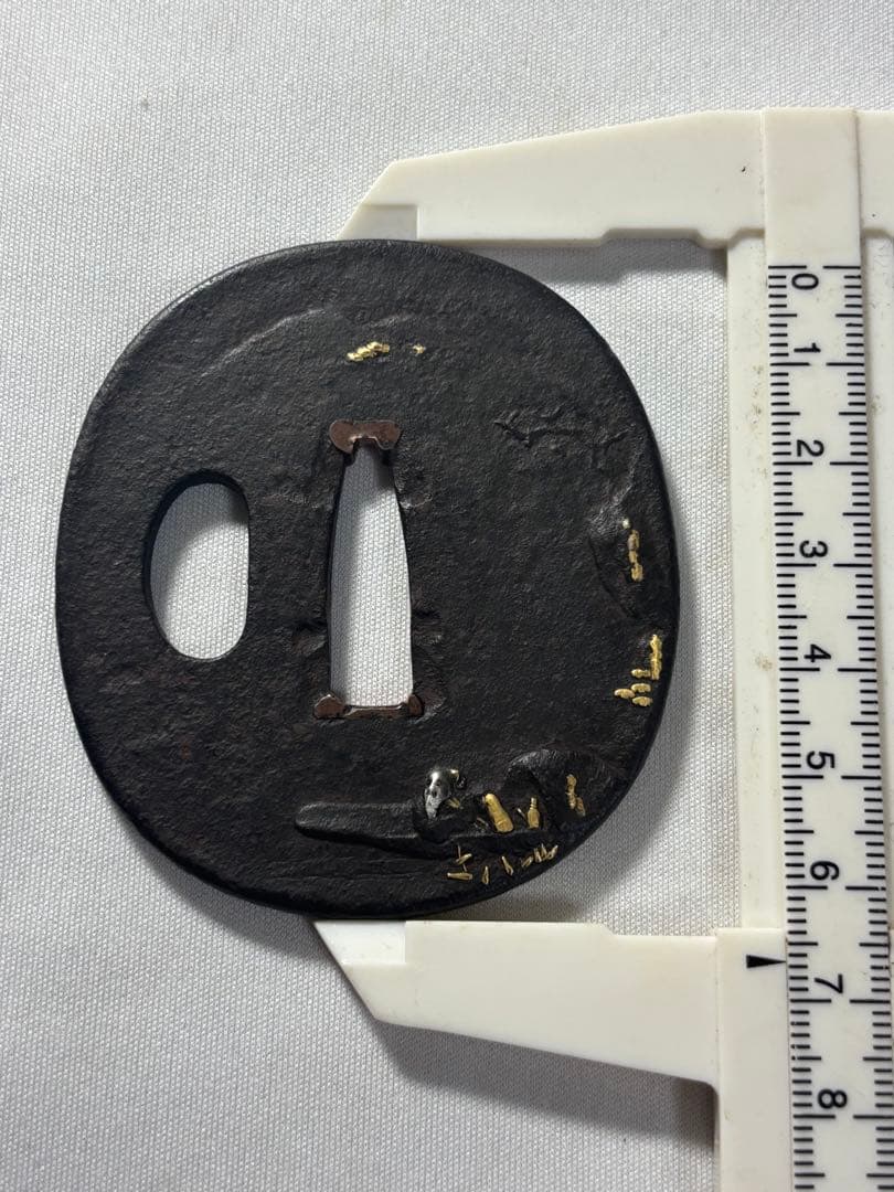 鐔鍔つば　見事な鉄味　山水風景図　風情のある図柄　金家　江戸時代