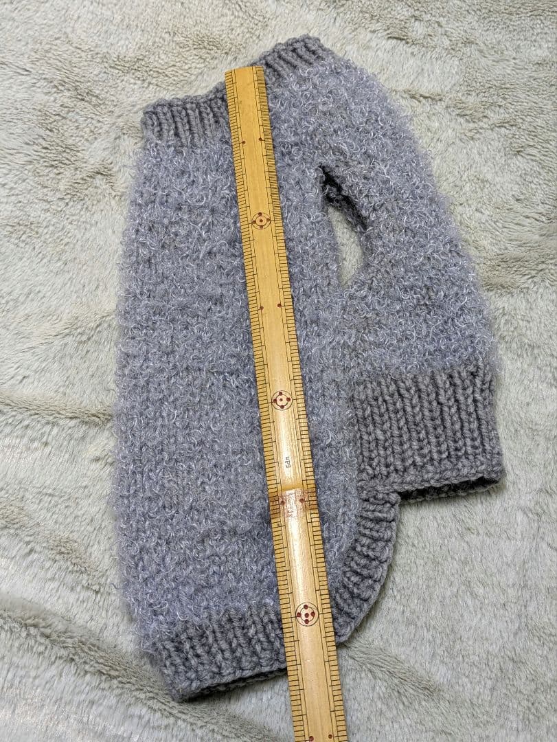 ニット背中側首周り