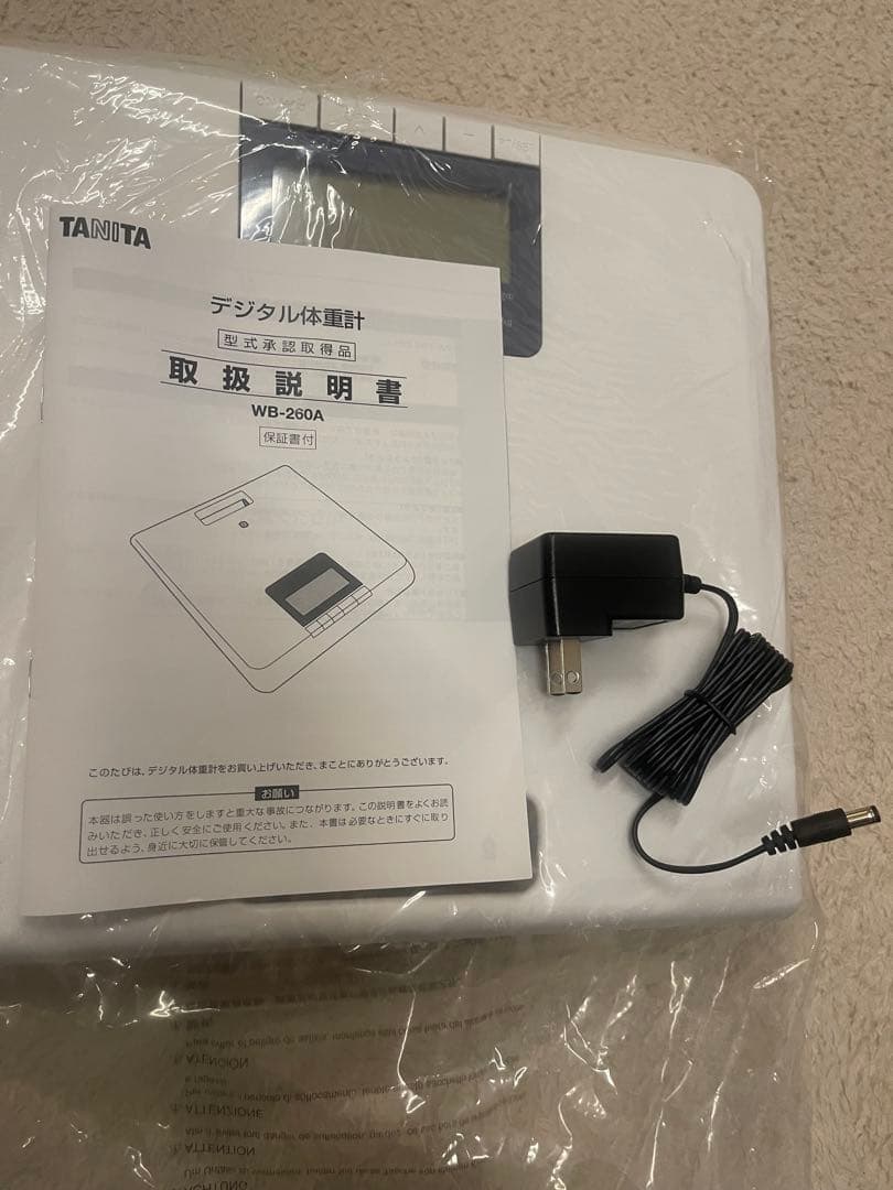 値引きコメント歓迎　TANITA デジタル体重計 WB-260A