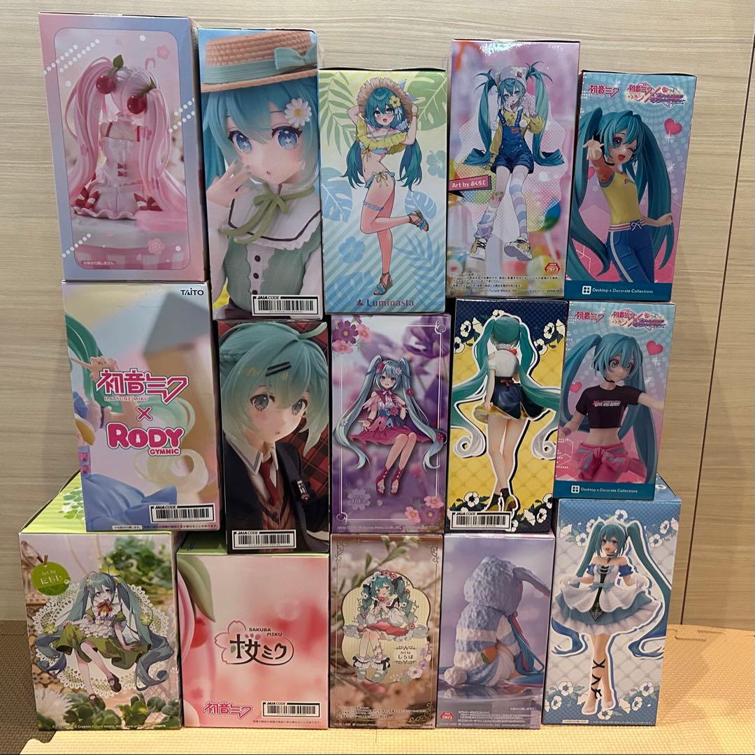 初音ミク　プライズフィギュア　まとめ売り　25点セット