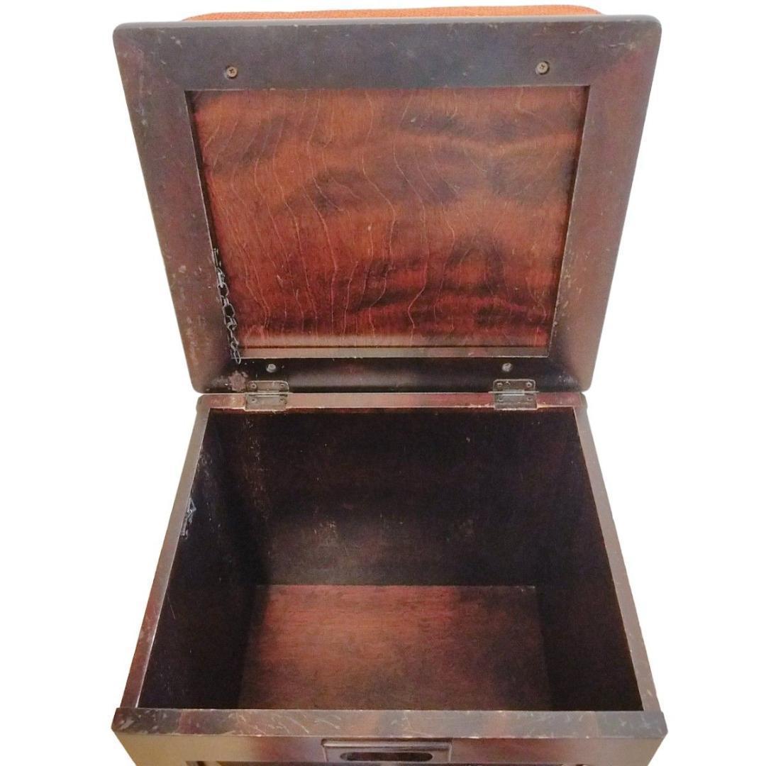 北海道民芸家具　品のある佇まいが魅力　ドレッサースツール(椅子、イス、収納付き