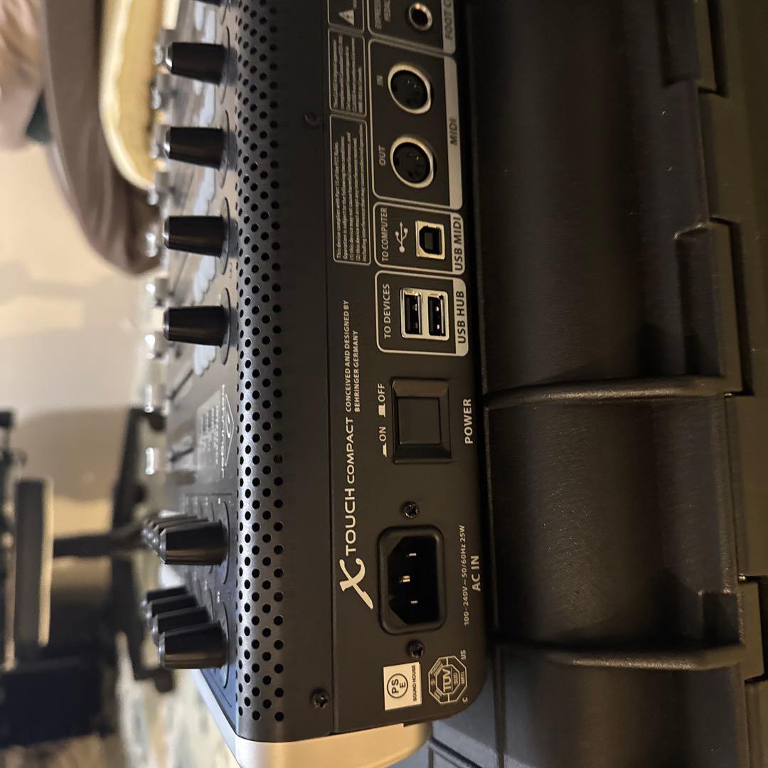 DTM・DAW Behringer X-Touch Compact