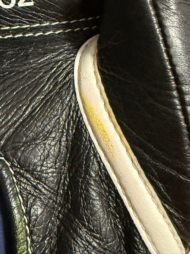 Winning ボクシンググローブ 14oz 黒