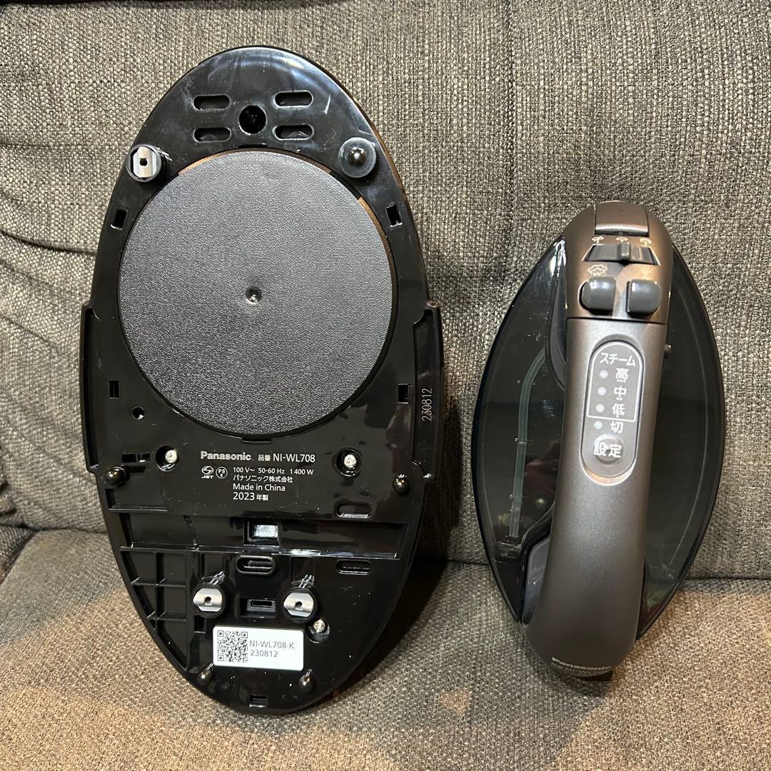 【ほぼ新品】パナソニック NI-WL708-K コードレススチームアイロン