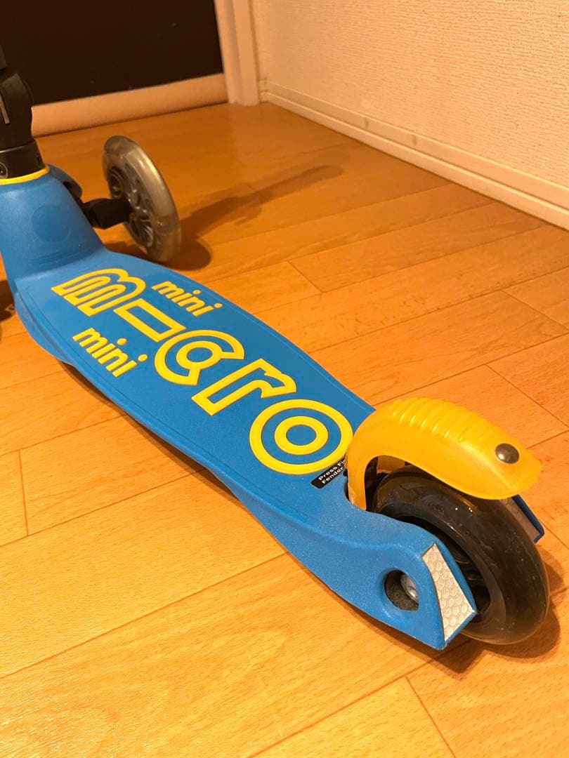 micro✳︎マイクロ キックボード デラックス LED