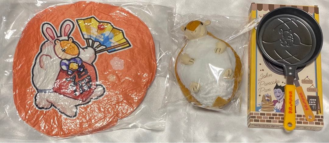 吸血鬼すぐ死ぬ　全サ　缶バッジ　アクスタ　ジョン　貯金箱　ドラルク　ロナルド