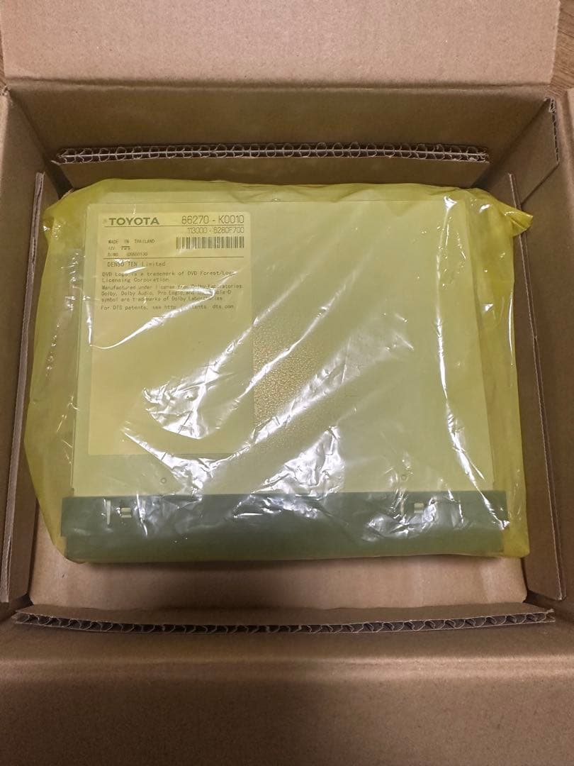 TOYOTA DVDプレーヤー 86270-K0010