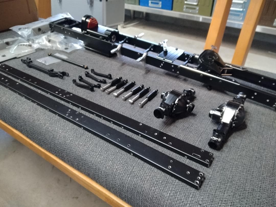 【未使用】タミヤ1/14 キングハウラー系 フルメタルシャーシセット