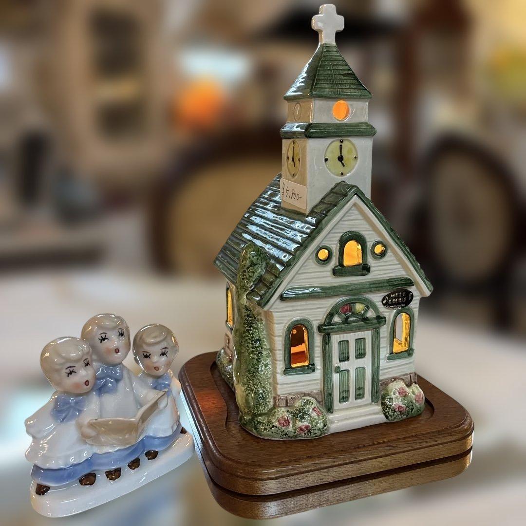 教会と聖歌隊のオブジェ