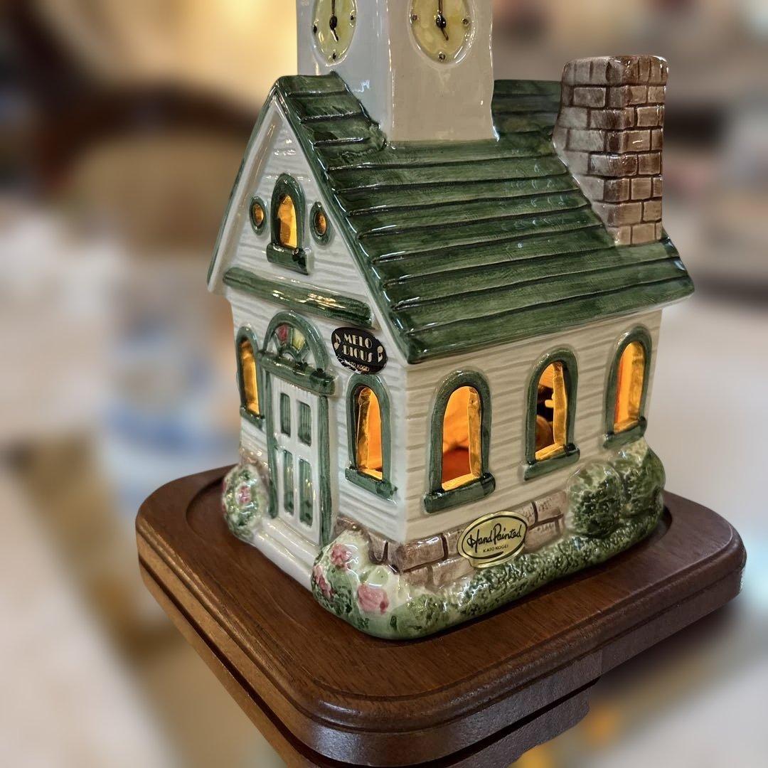 教会と聖歌隊のオブジェ