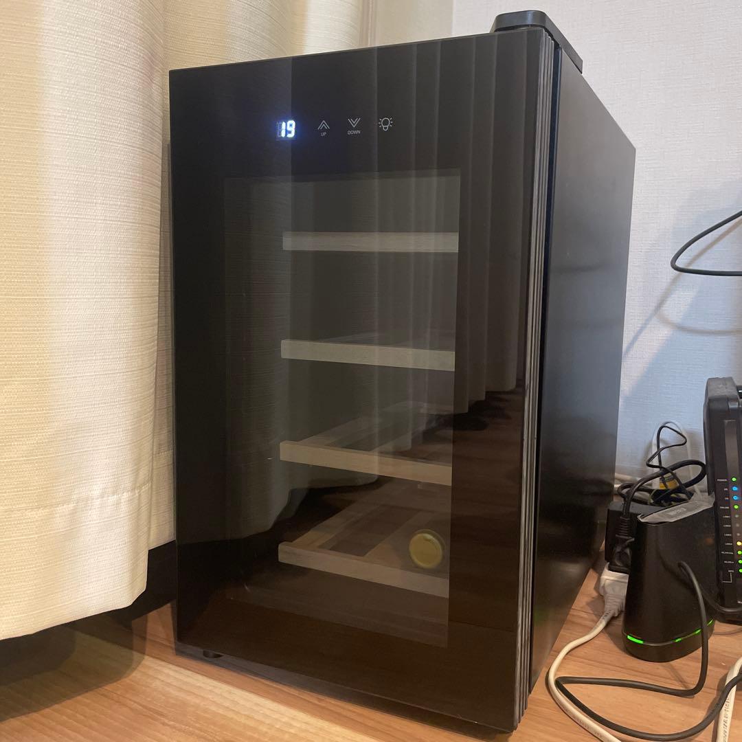 ワインセラー ガラスドア 最大8本収納