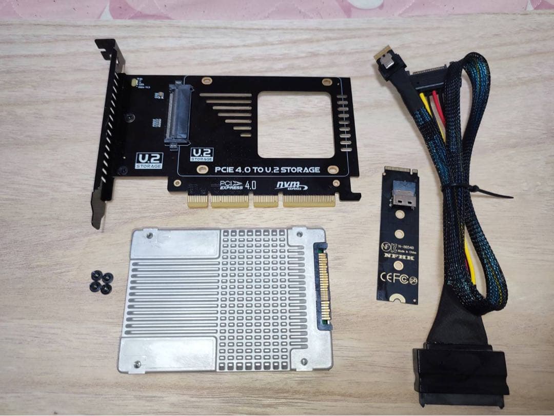 内蔵型SSD Intel DC P4510 8TB U.2 SSD