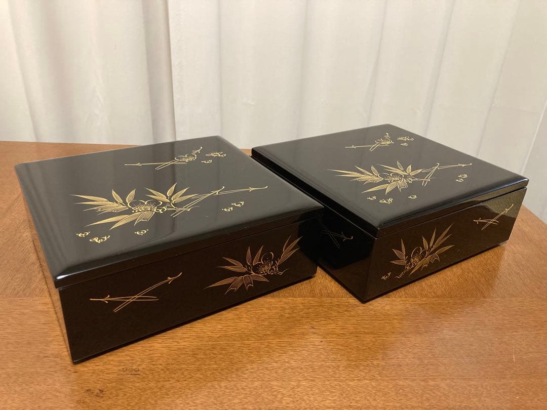 未使用新品 輪島塗 沈金彫 二段 重箱 松竹梅 桐箱付 漆塗り 金箔装飾 お正月