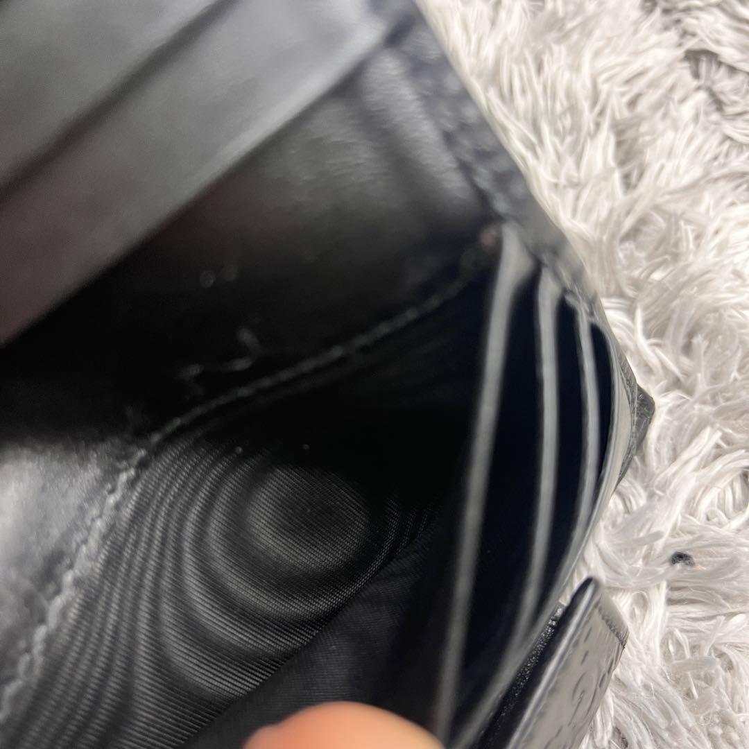 グッチ　シマ　折り財布　ロゴプレート　ブラック　　メンズ　レディース