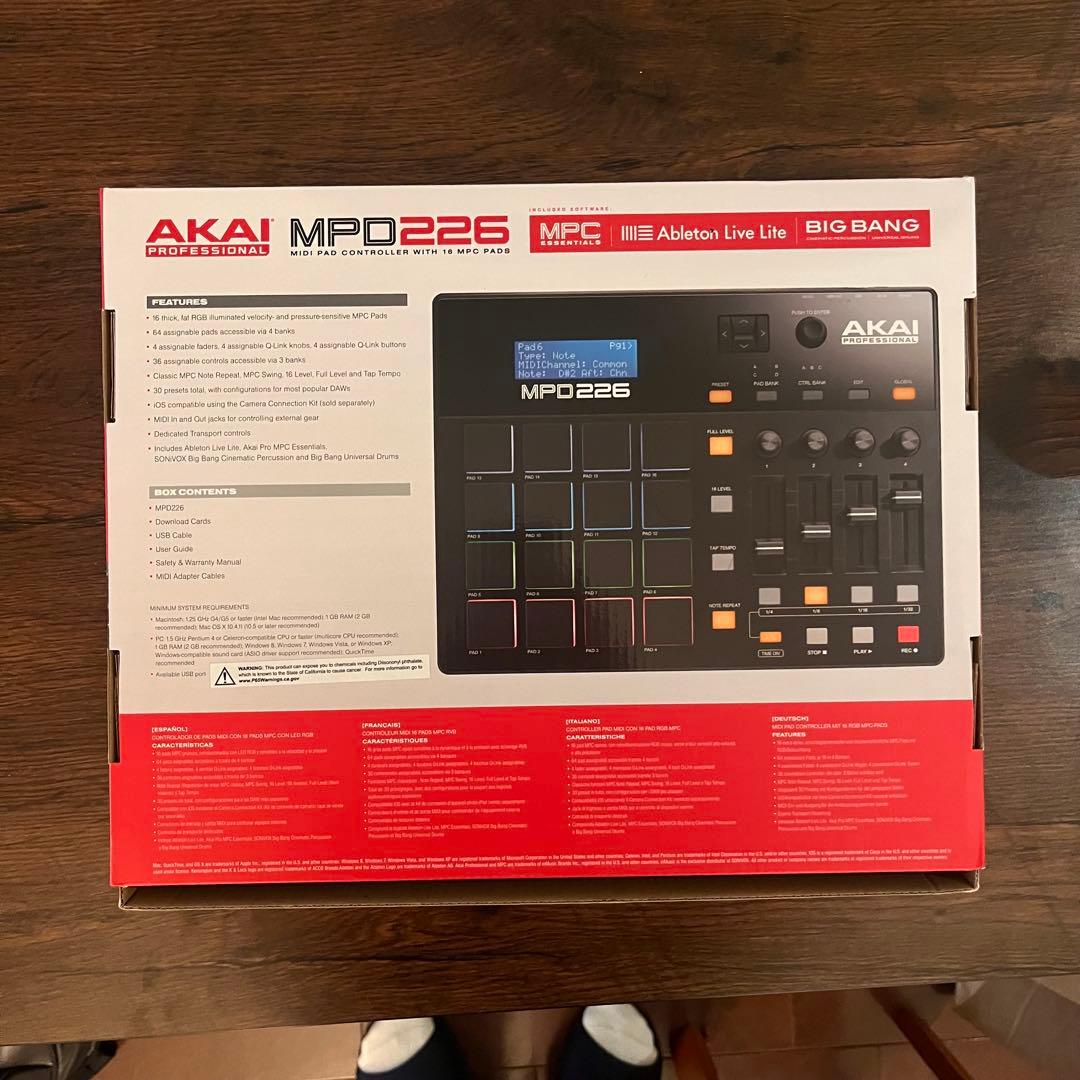 AKAI MPD226 MIDIコントローラー 新古品
