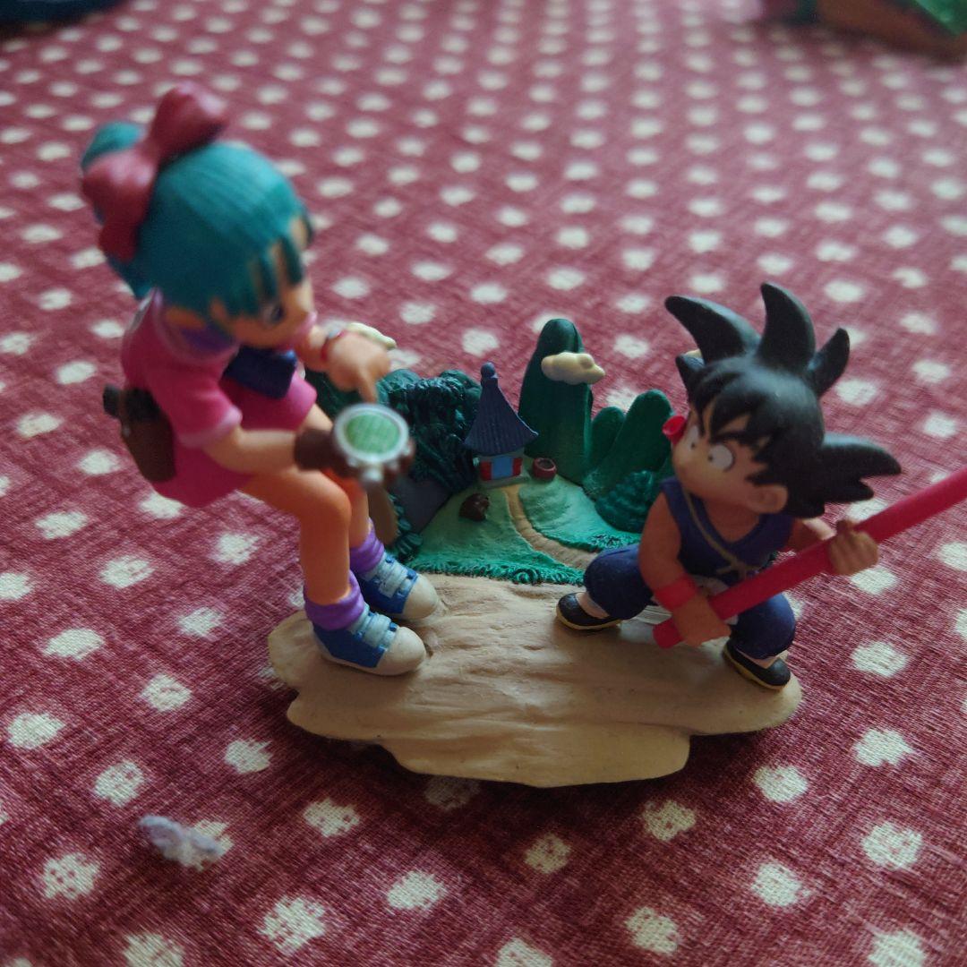 ドラゴンボールカプセル　孫悟空　ブルマ