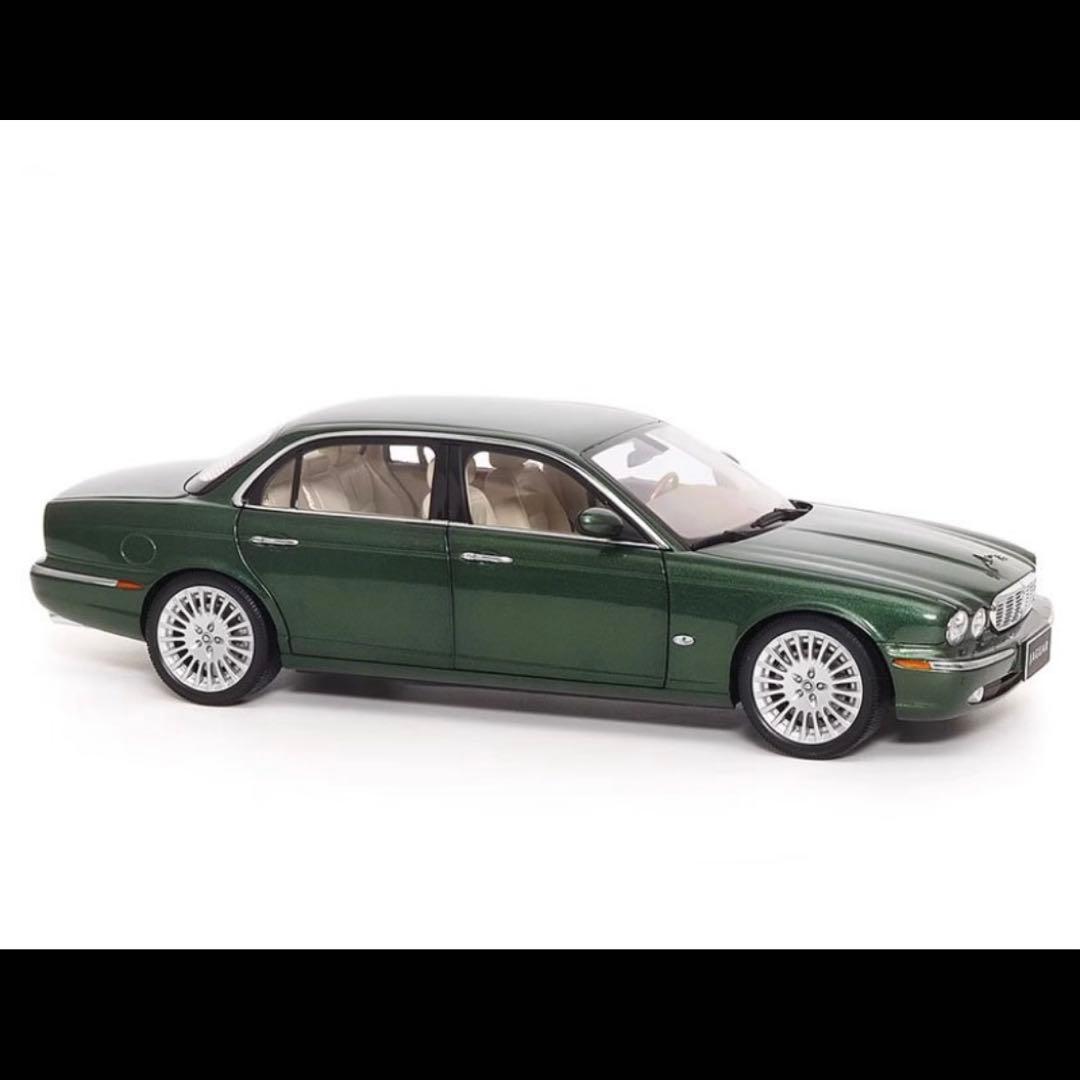 【大人気　美品　希少】 1/18 ジャガー JAGUAR XJ XJ6 X350