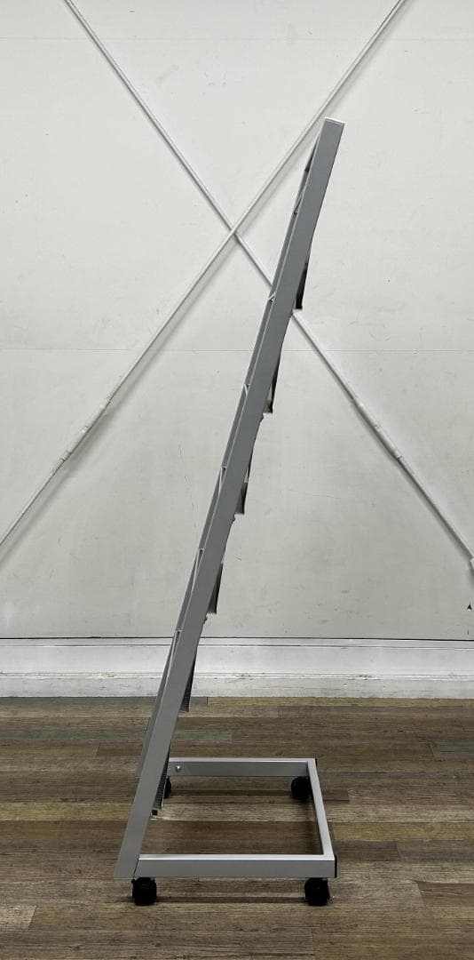 【アウトレット展示品】内田洋行 パンフレットラック パネルタイプ