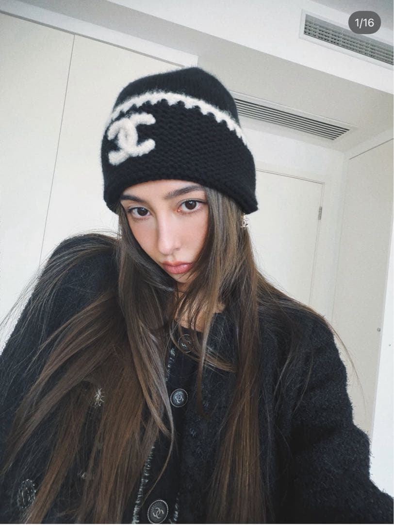 値下げ！新品未使用　シャネル　ニット帽　黒白　CCマーク 超希少