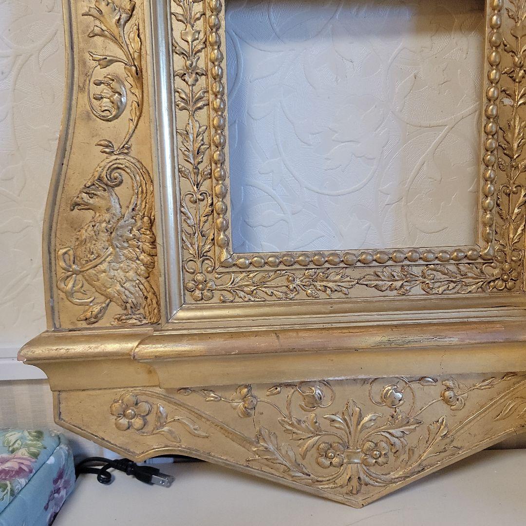 西洋アンティーク　ヴィンテージ　額縁　フレームのみ　金色の装飾額