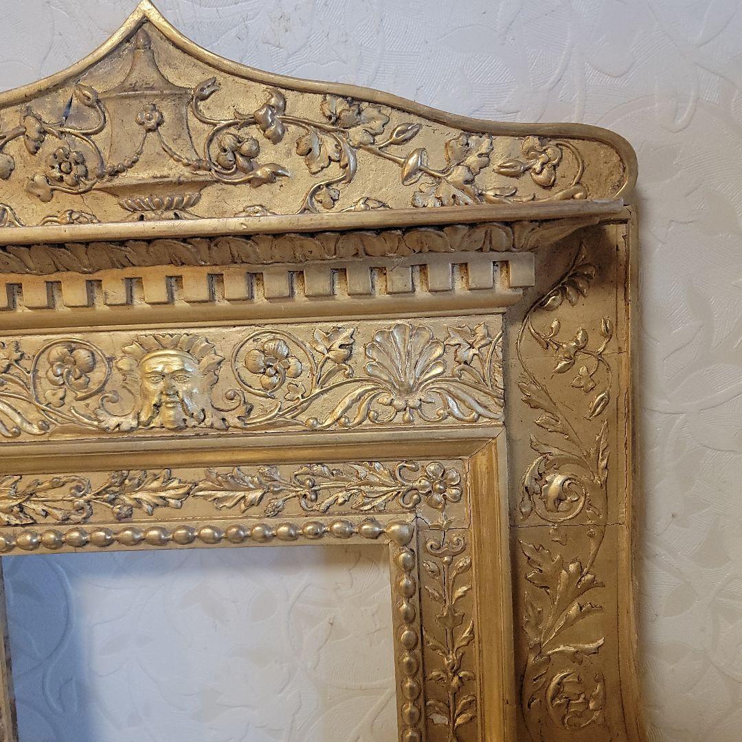 西洋アンティーク　ヴィンテージ　額縁　フレームのみ　金色の装飾額