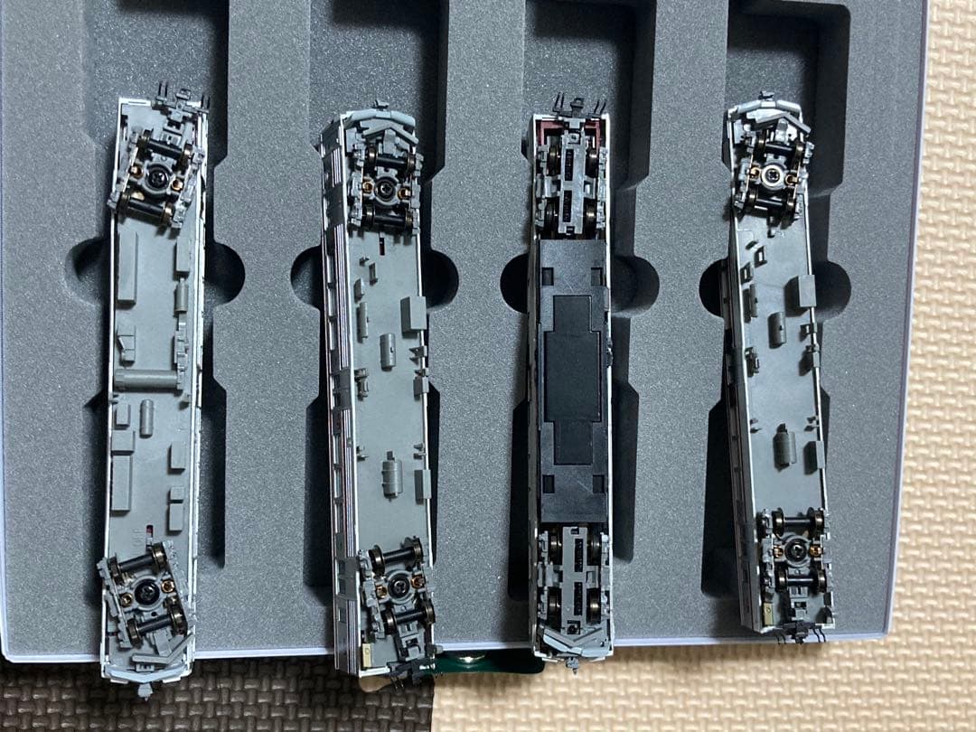 719系0番台あかべぇ+起き上がり小法師塗装