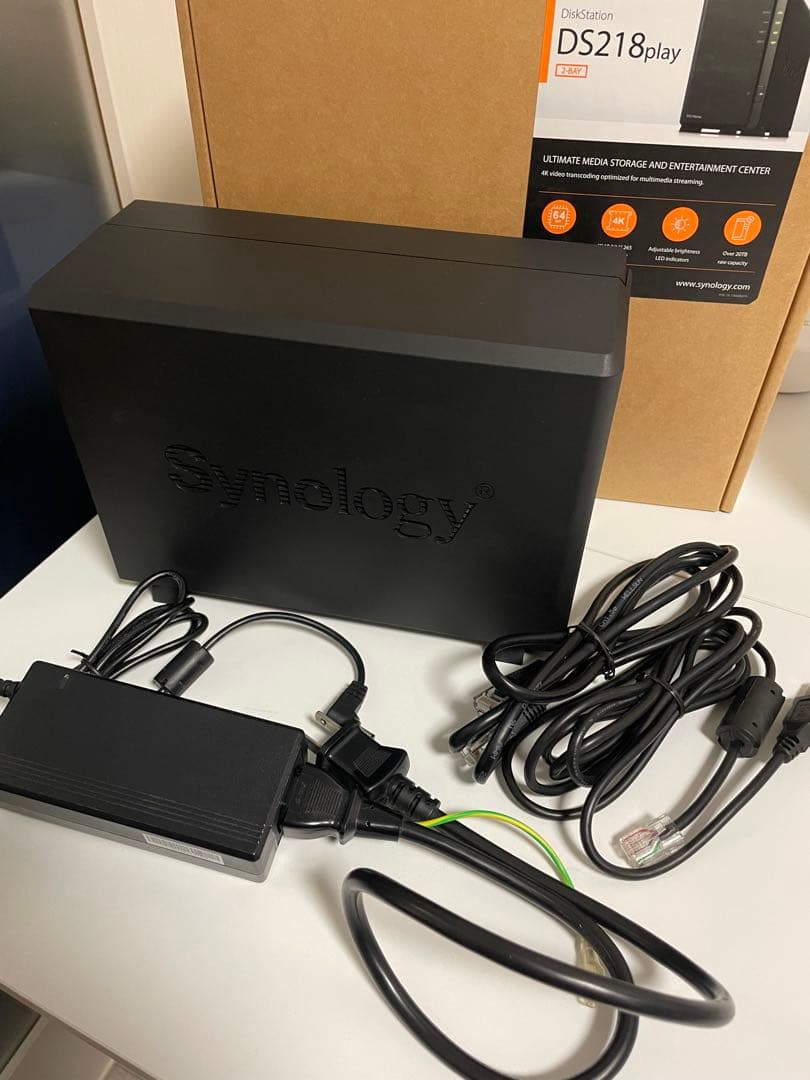 Synology DS218play NAS 本体一式（HDD３TBx 2付き)