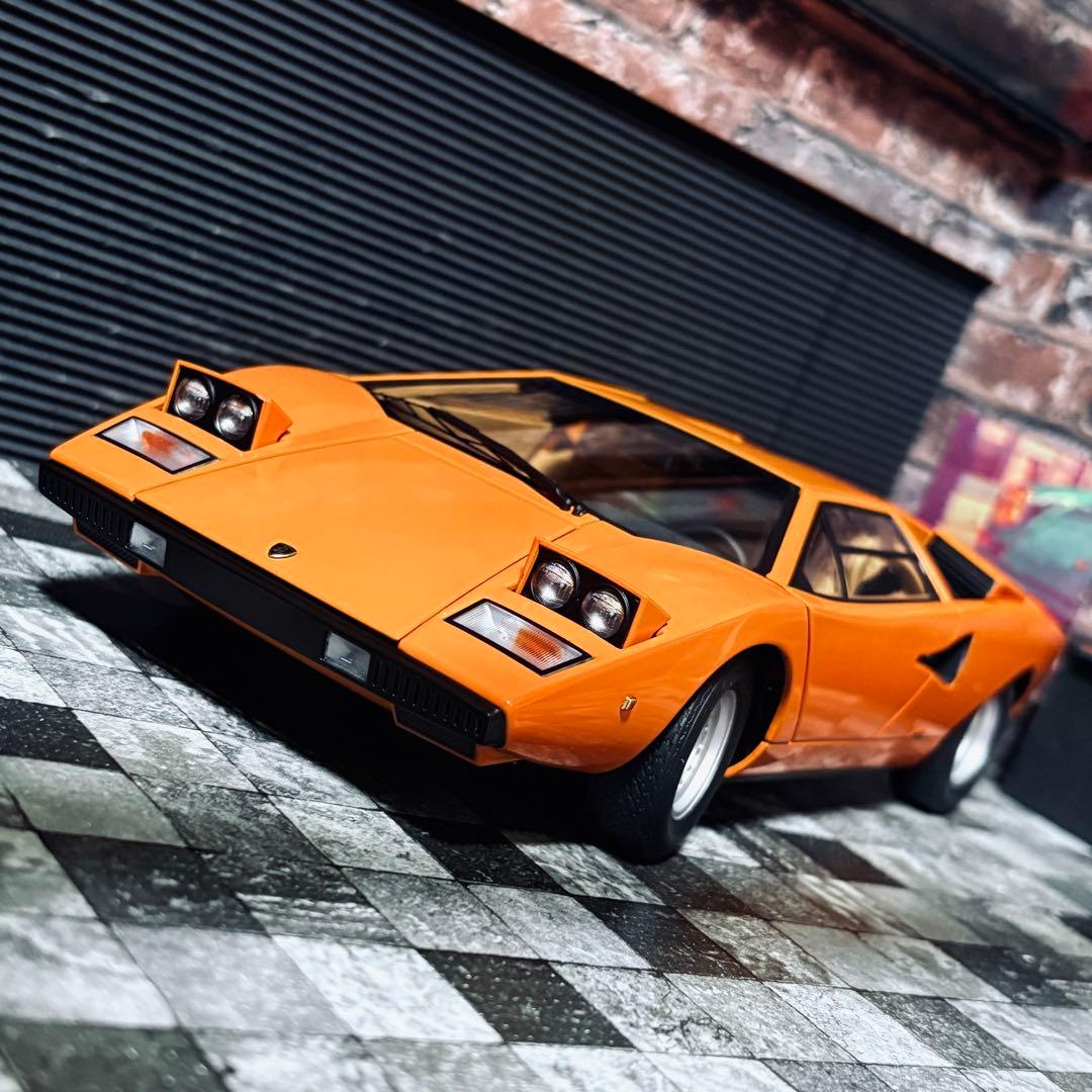 1/18 AUTOart ランボルギーニ カウンタック LP400