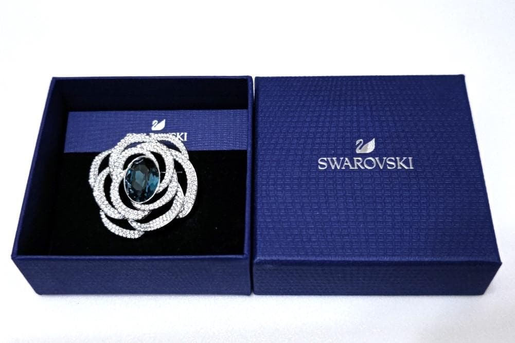 スワロフスキーBarret　ブローチ ブルー　ロジウムプレート　箱付　40936
