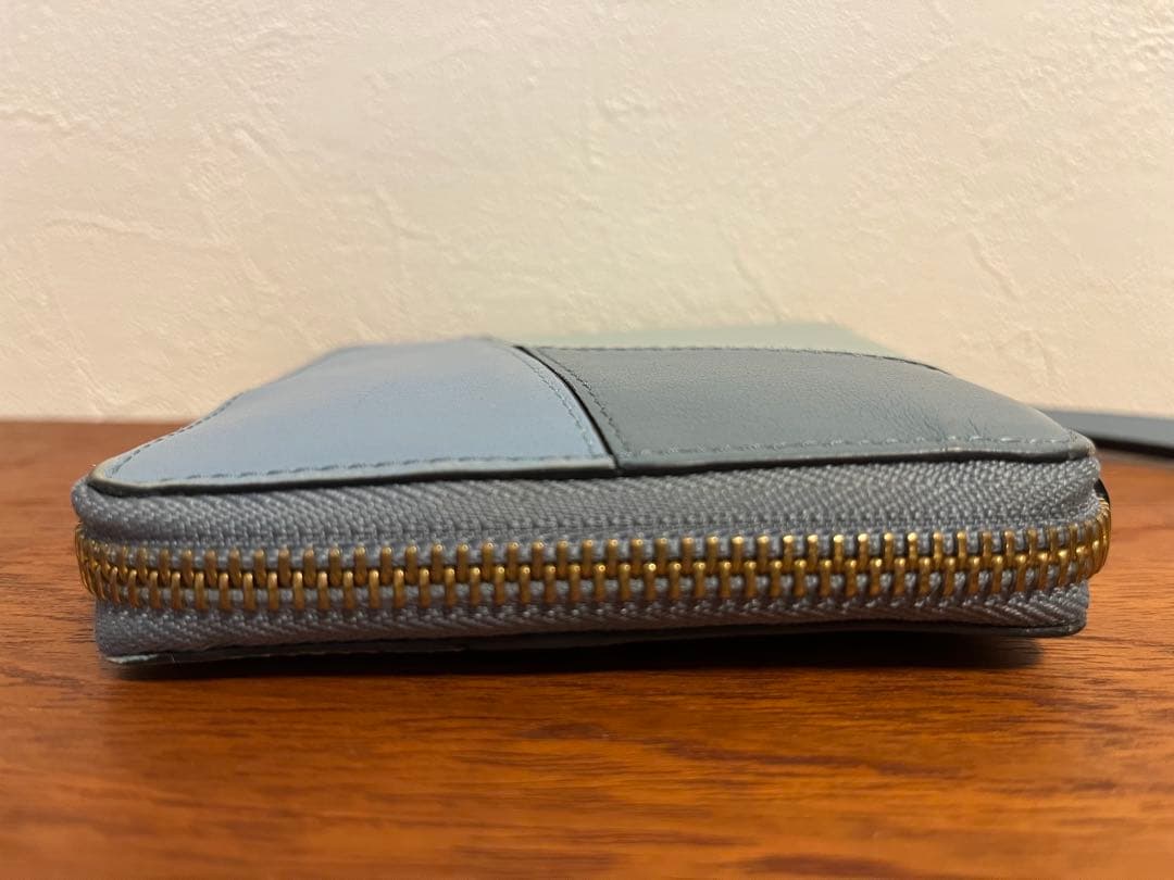 [miku(’-’*)♪ ] LOEWE 二つ折り財布