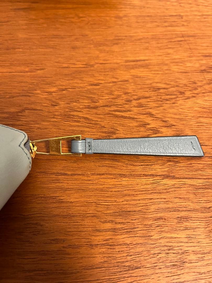 [miku(’-’*)♪ ] LOEWE 二つ折り財布